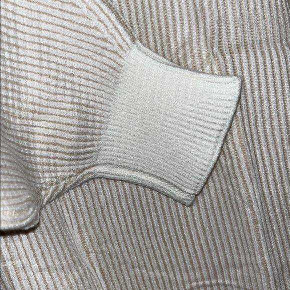 White Ribbed Men's Sweater​ - Picture 6 of 6